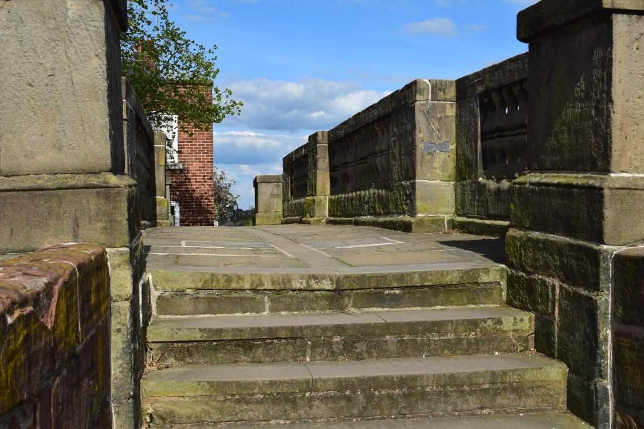 Domus House Studio Apartments In Chester City Centre With Free Parking By Rework Accommodation 外观 照片