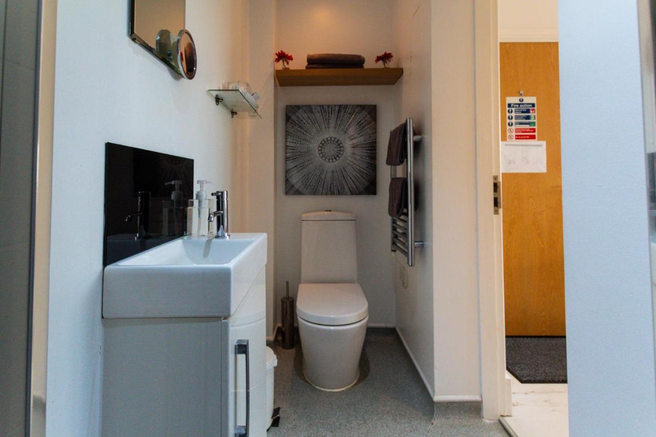 Domus House Studio Apartments In Chester City Centre With Free Parking By Rework Accommodation 外观 照片