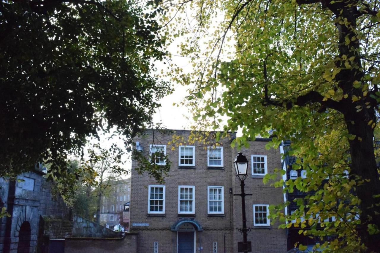 Domus House Studio Apartments In Chester City Centre With Free Parking By Rework Accommodation 外观 照片